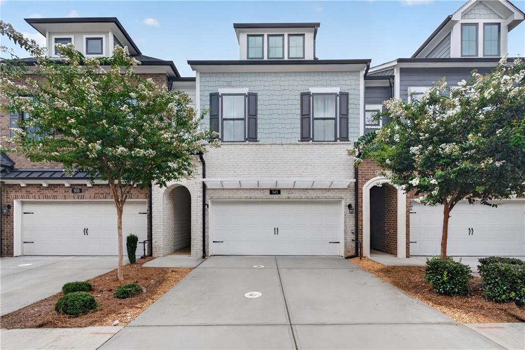 945 Kenway Ave., Roswell, GA 30076