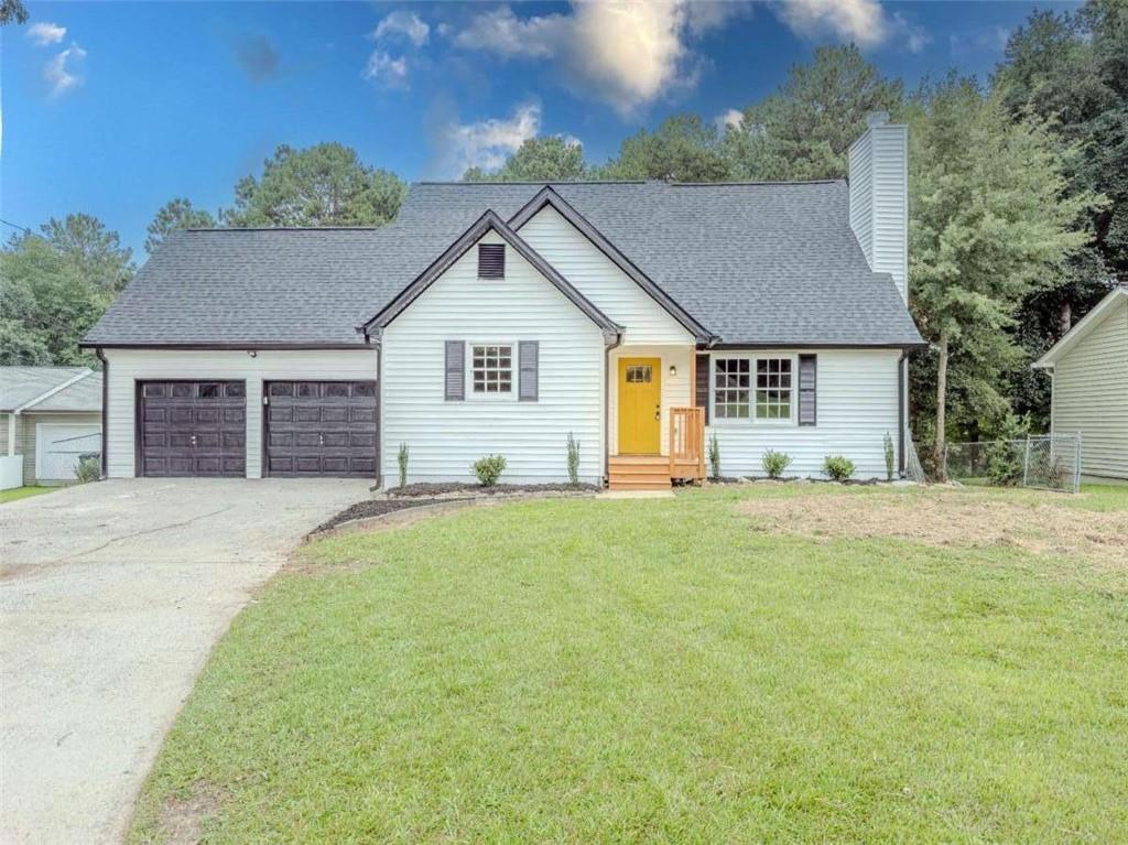 1992 Red Rose Ln., Loganville, GA 30052