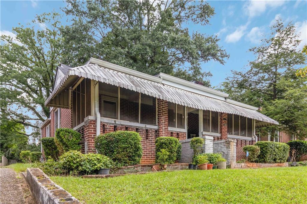 1191 Ewing Pl., Atlanta, GA 30310