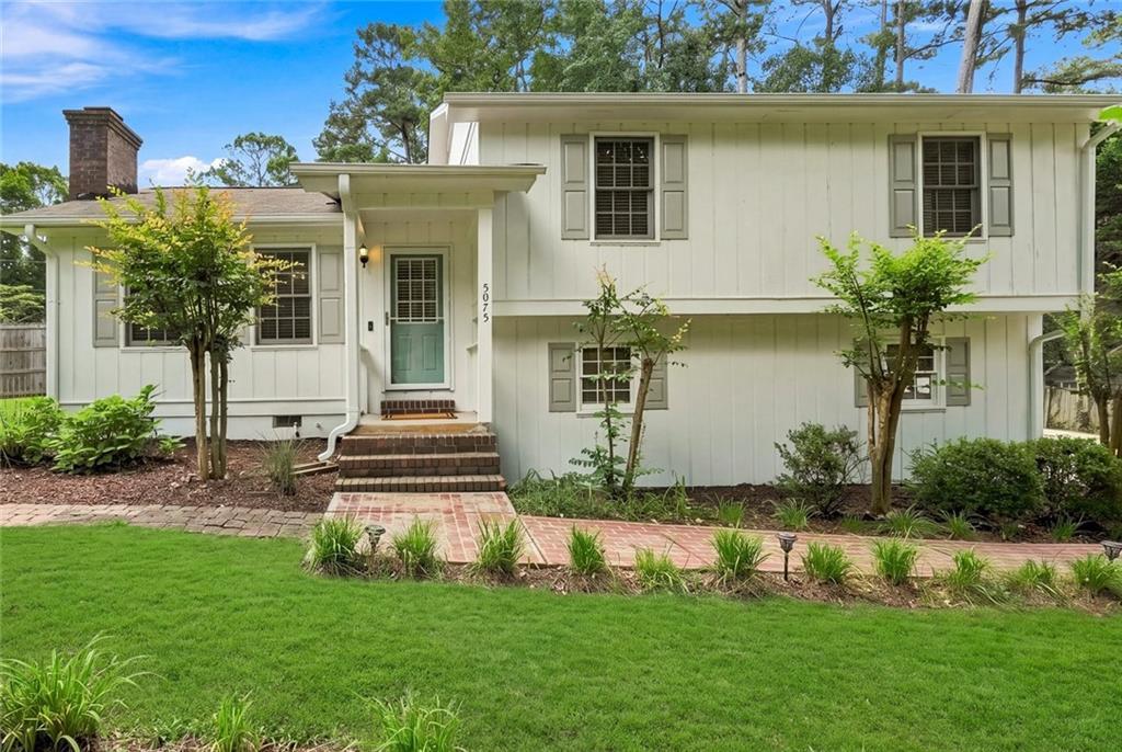 5075 Woodland Dr., Kennesaw, GA 30152