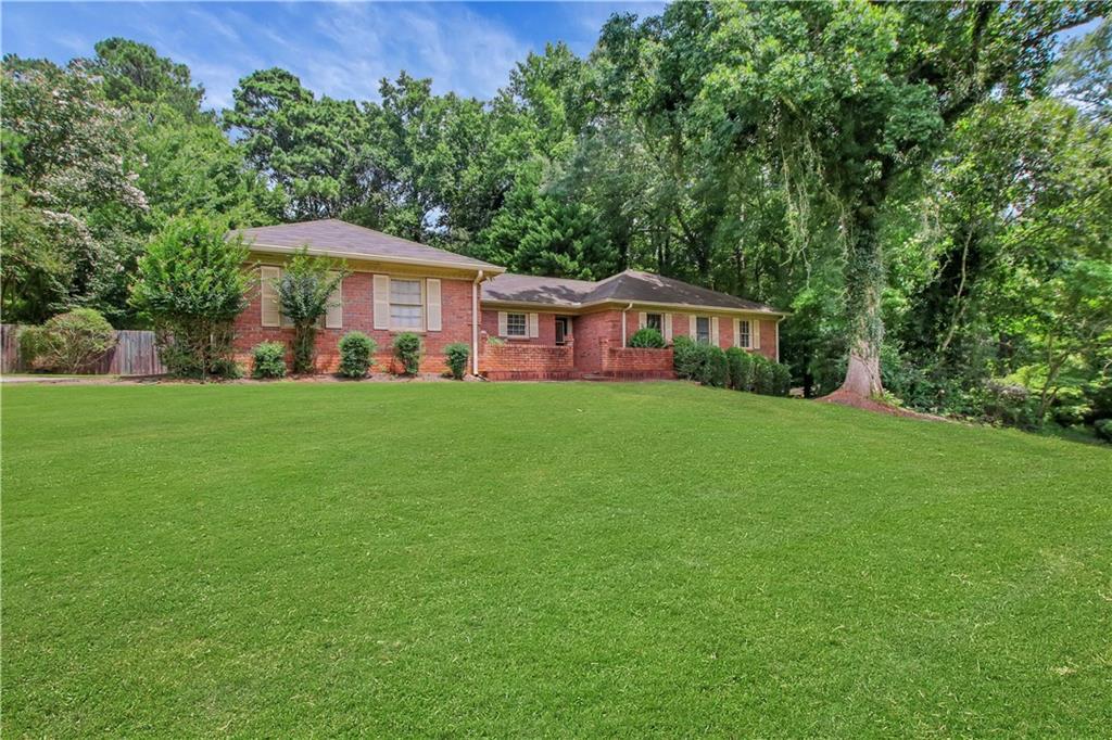 2020 Heatherdale Ln., Marietta, GA 30064