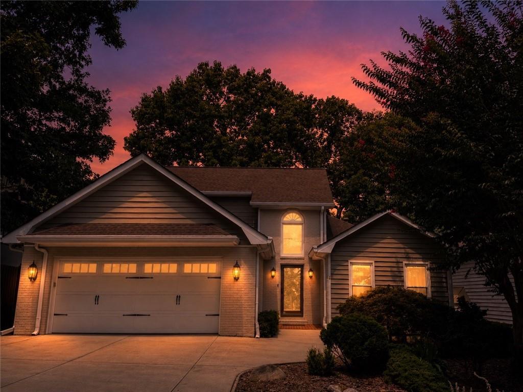 10120 Kinross Rd., Roswell, GA 30076