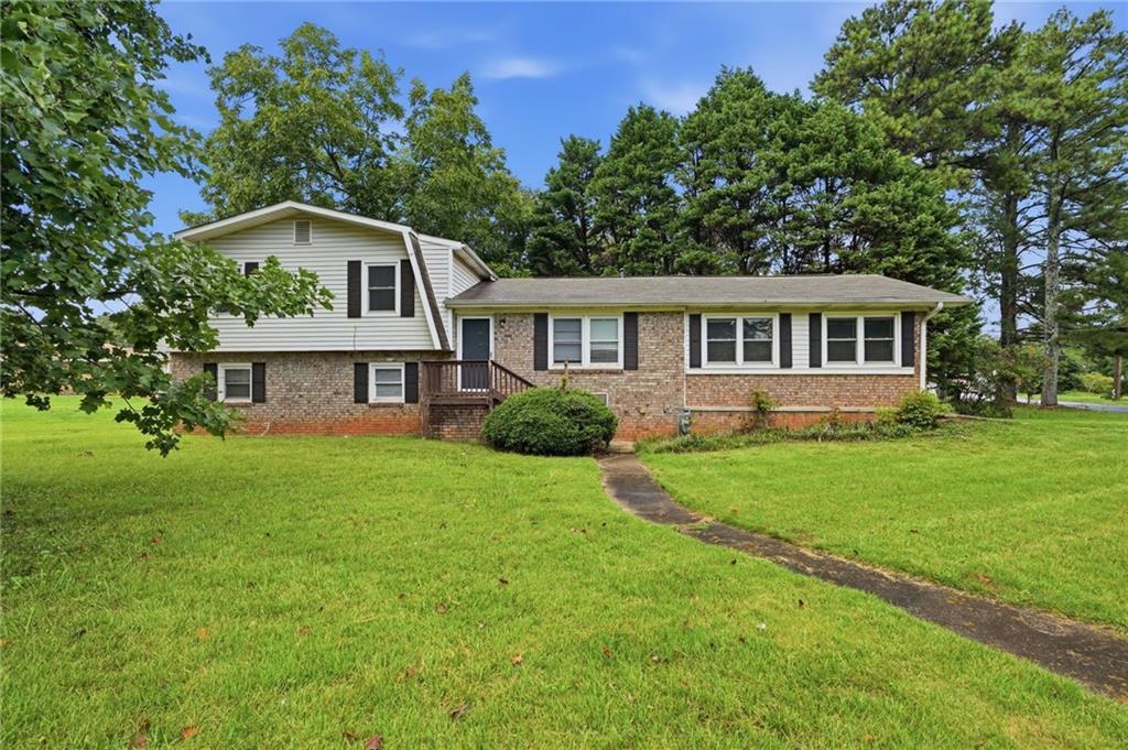 305 Mercer Dr., Jonesboro, GA 30236