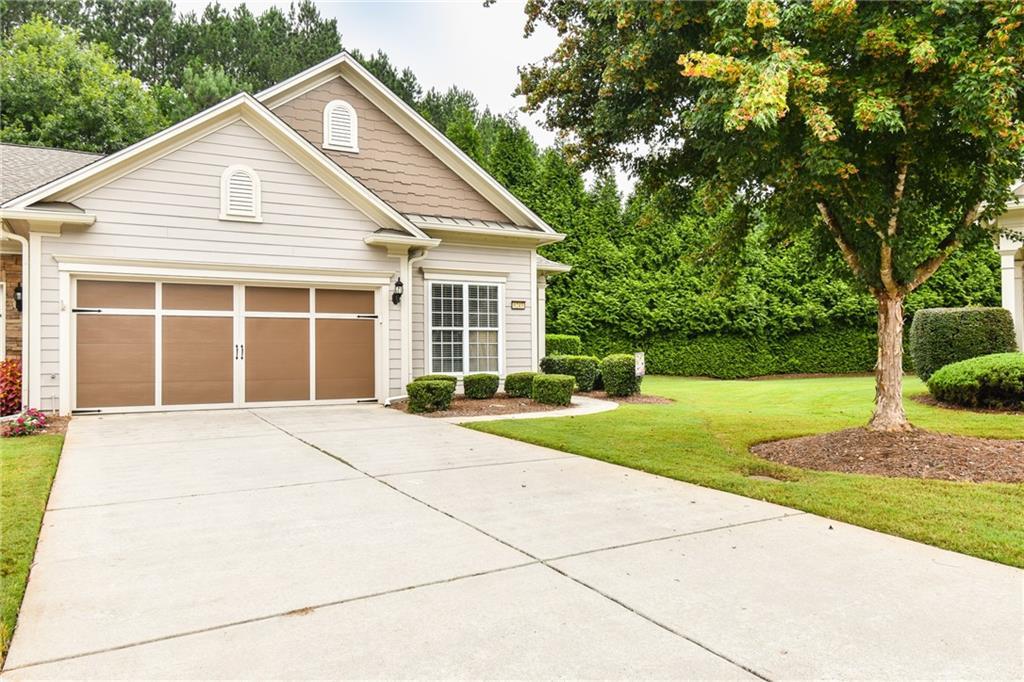 6243 Longleaf Dr., Hoschton, GA 30548