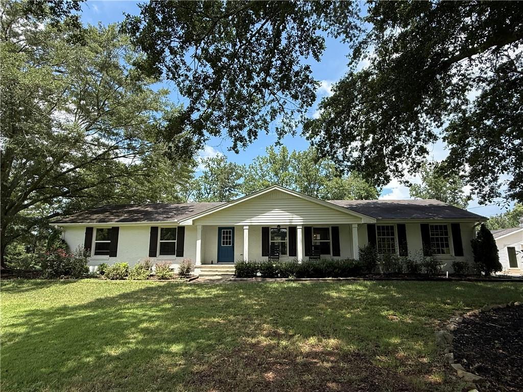 511 Bart Manous Rd., Canton, GA 30115