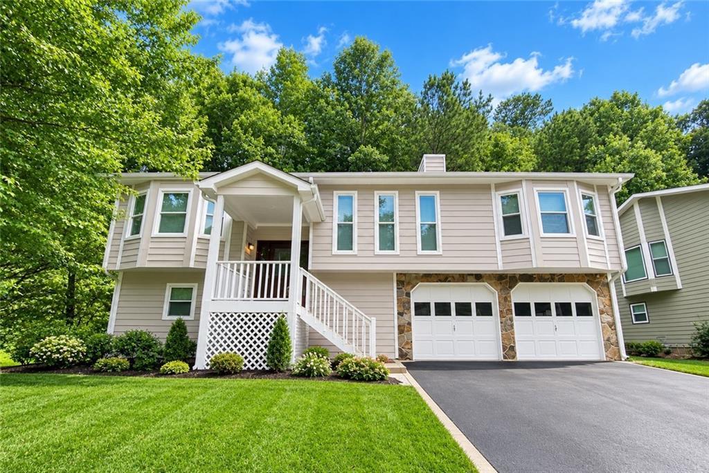 1326 Williamsburg Ln., Norcross, GA 30093