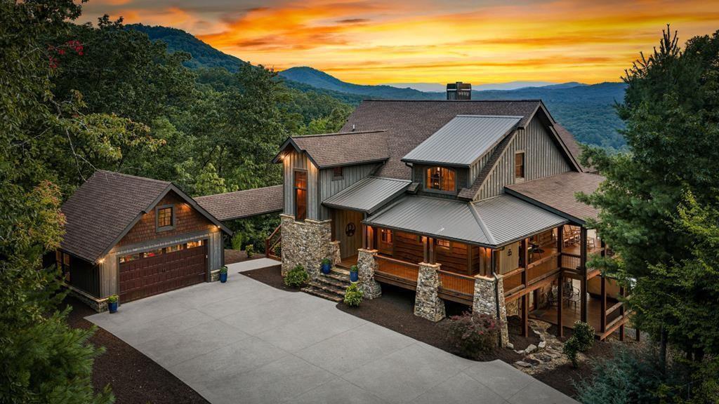 330 Serenity Ridge Ln., Mineral Bluff, GA 30559