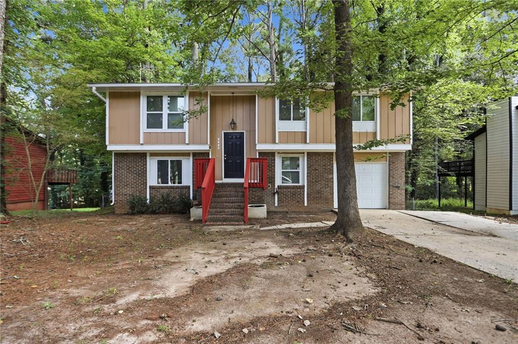 8862 Raven Dr., Jonesboro, GA 30238