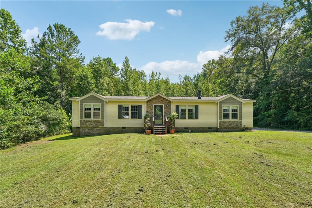 1036 Creighton Rd., Ball Ground, GA 30107