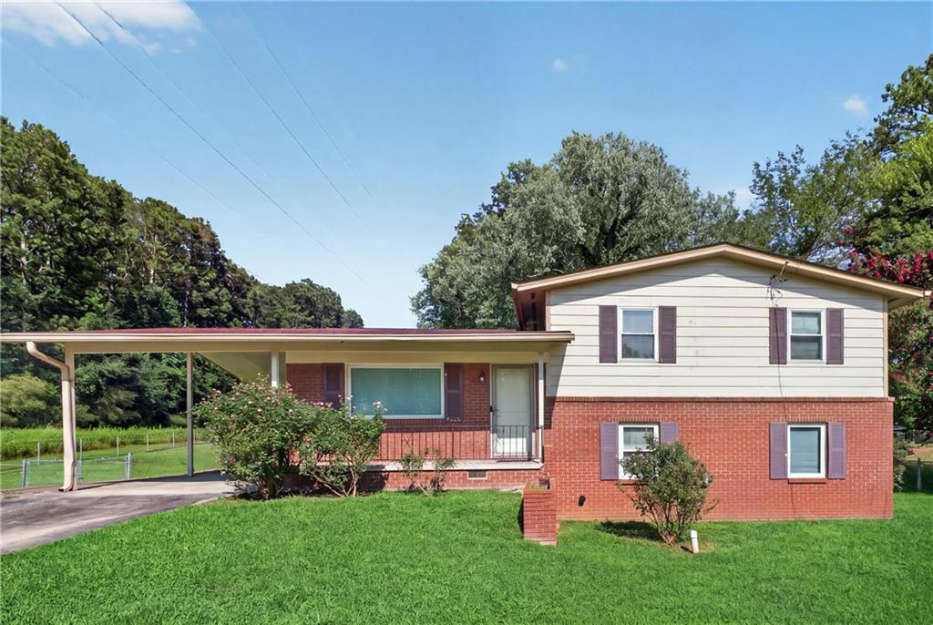 3008 Thornberry Ln., Atlanta, GA 30331
