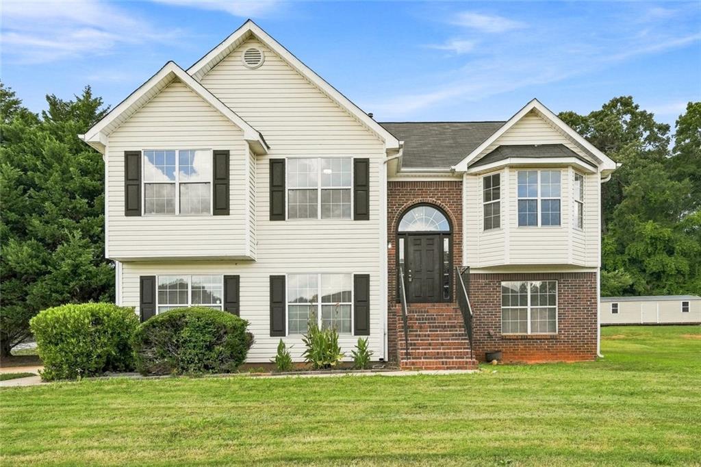 4765 Clayton Crossing Ln., Ellenwood, GA 30294