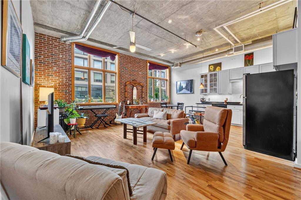 660 Glen Iris Dr. #207, Atlanta, GA 30308