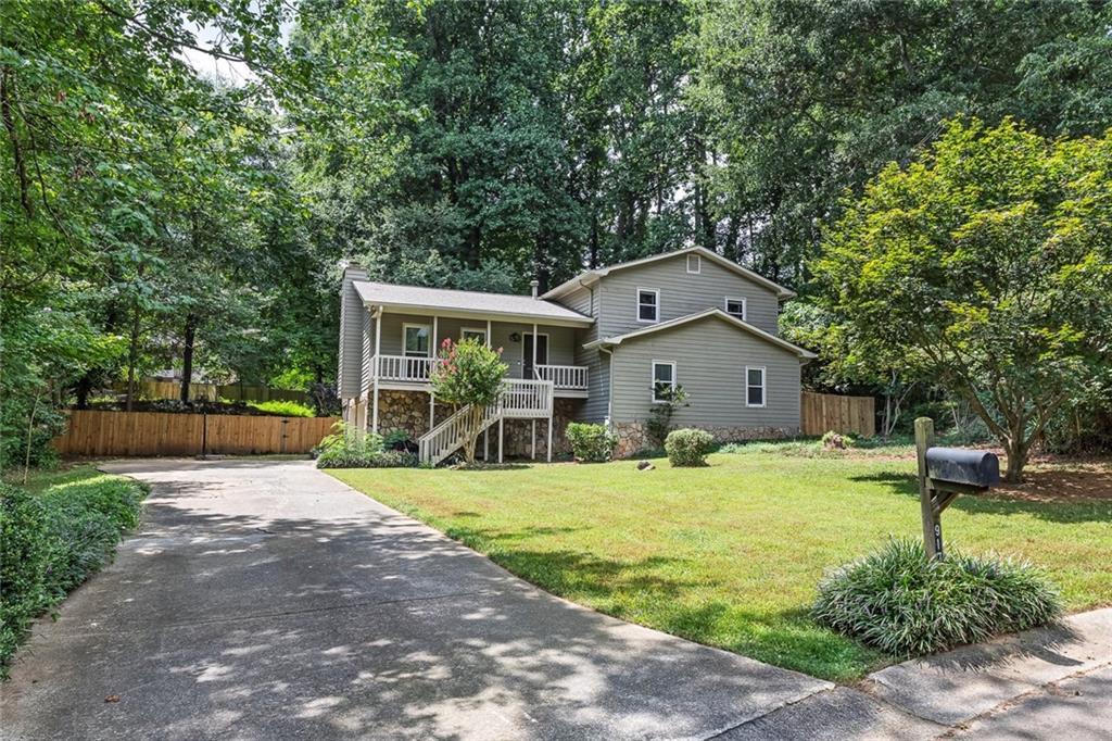 917 Andover Ct., Woodstock, GA 30188