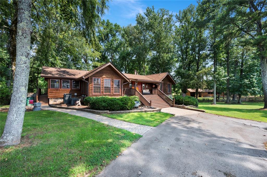 180 River Cove Rd., Social Circle, GA 30025