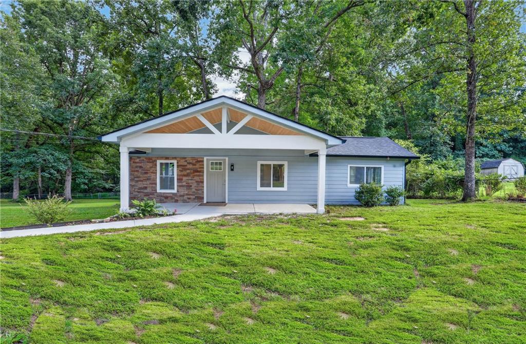 1374 Shangrila Cir., Riverdale, GA 30296