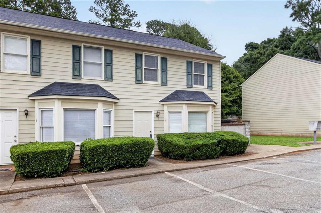 125 Dennis Dr., Athens, GA 30605