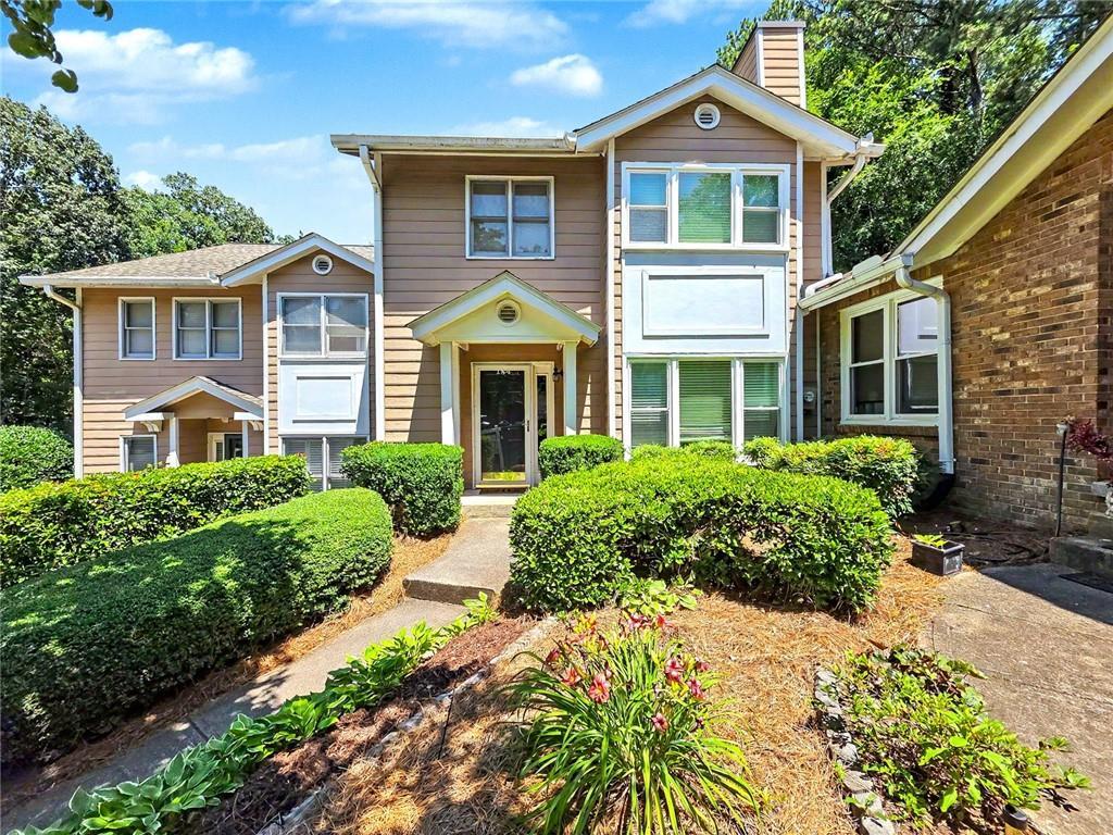 184 Peachtree Hollow Ct., Atlanta, GA 30328