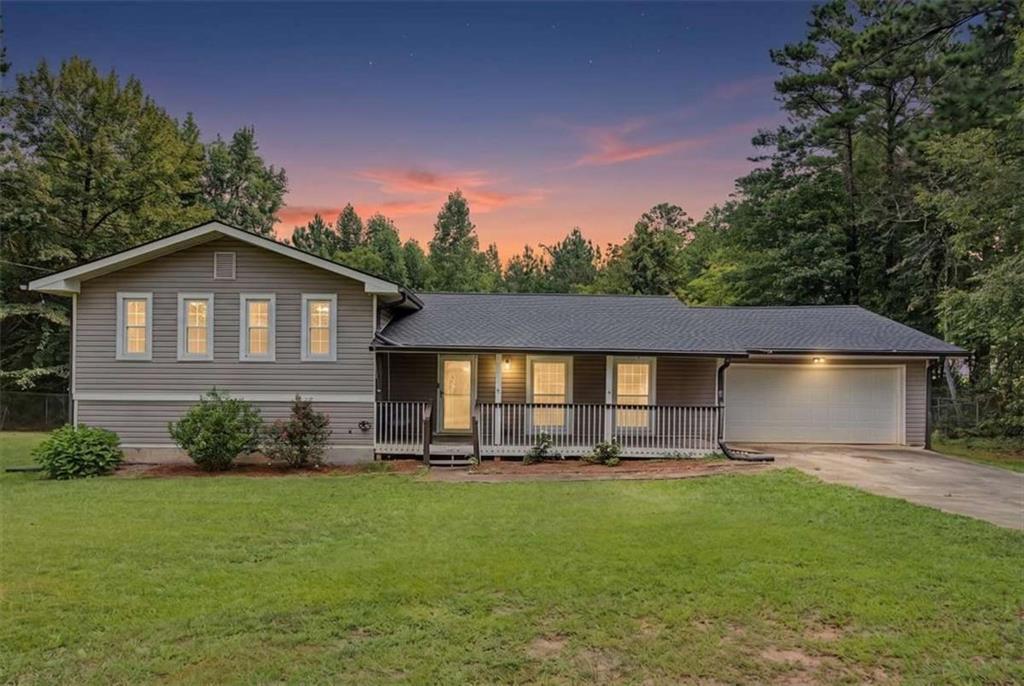 576 Cross Plains Rd., Carrollton, GA 30116