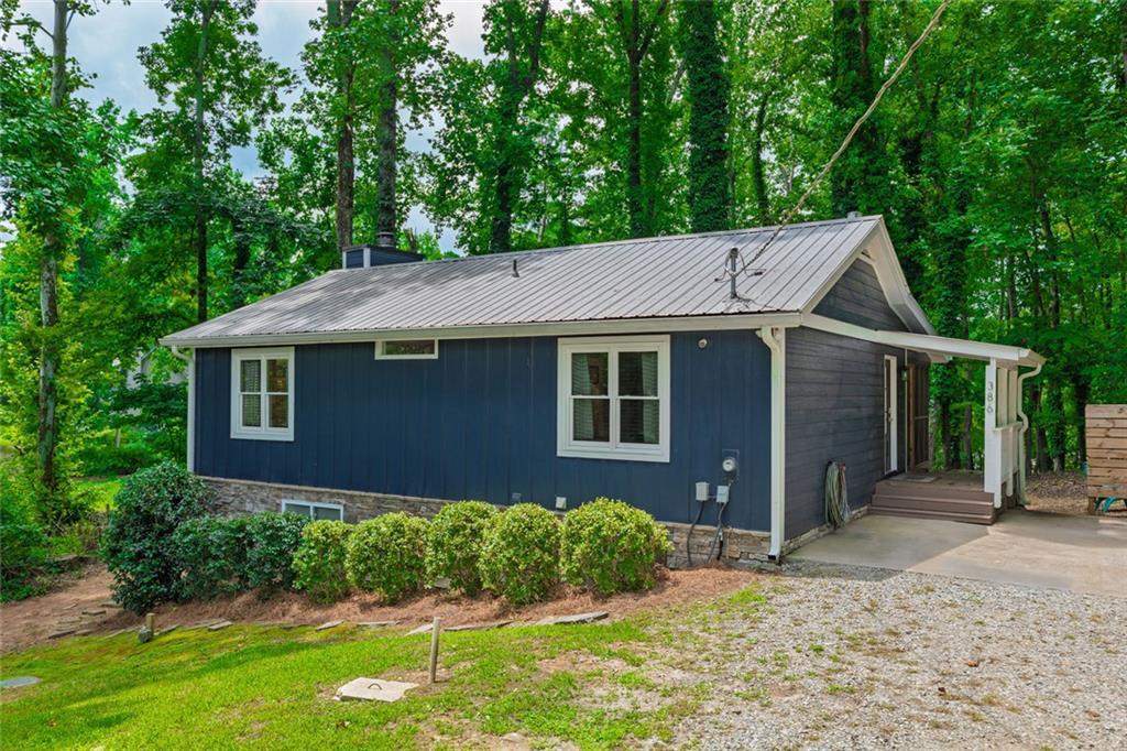 386 Longview Dr., Dawsonville, GA 30534