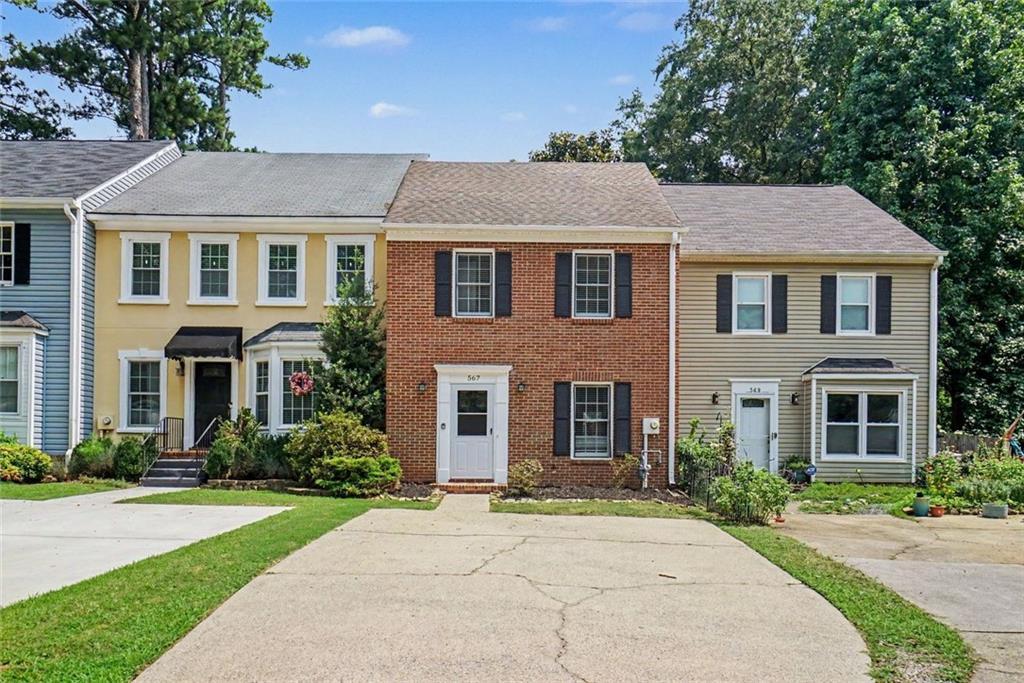 567 Salem Woods Dr., Marietta, GA 30067
