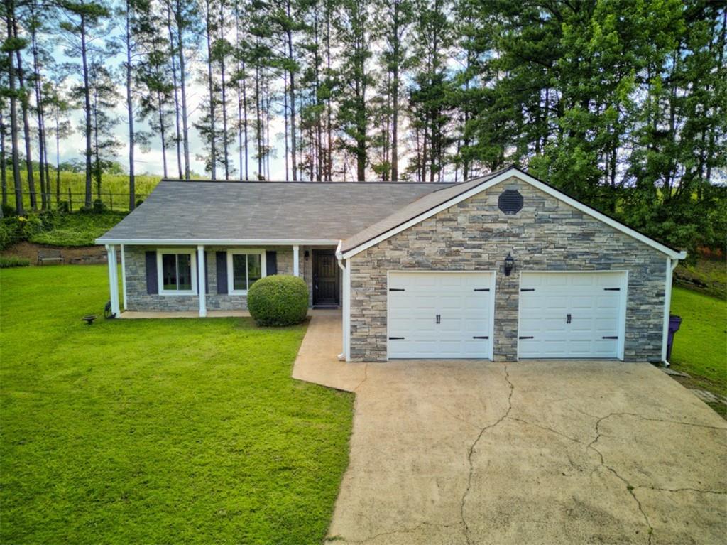 908 River Rock Dr., Woodstock, GA 30188