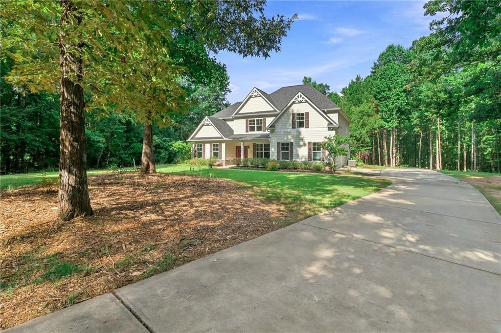 48 Cureton Ln., Moreland, GA 30259
