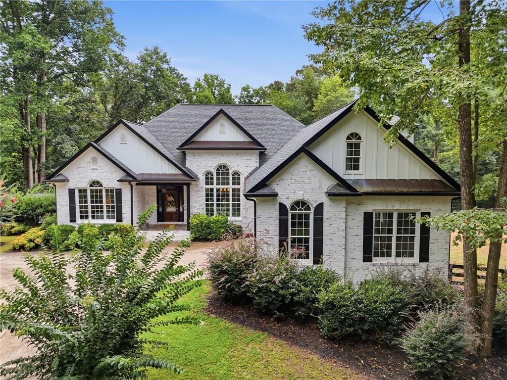 8665 Bay Dr., Gainesville, GA 30506