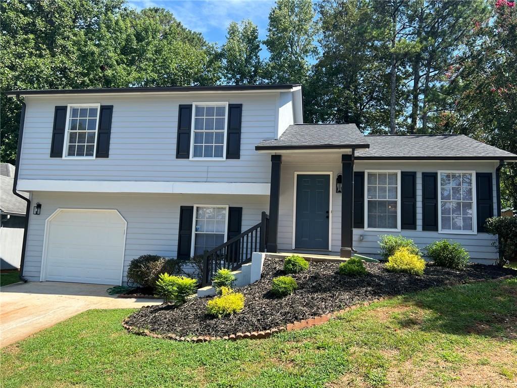 851 Shore Dr., Lithonia, GA 30058
