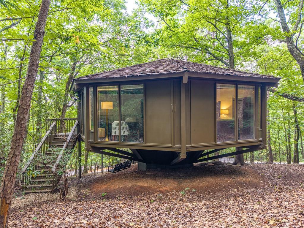 208 Treetopper Cir., Jasper, GA 30143