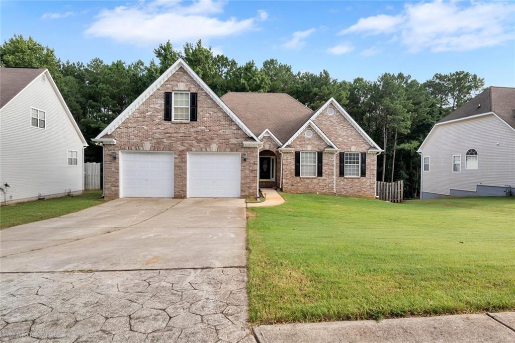 437 Grandiflora Dr., Mcdonough, GA 30253