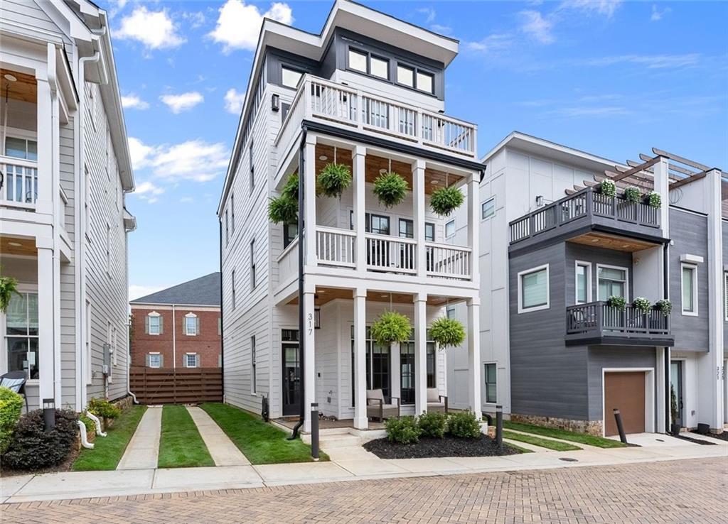 317 Clarendon Ct., Gainesville, GA 30501