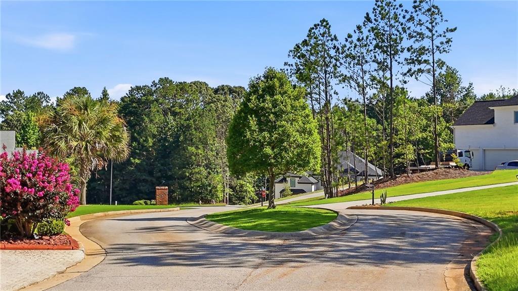 2051 Fontainbleau Dr., Conyers, GA 30094