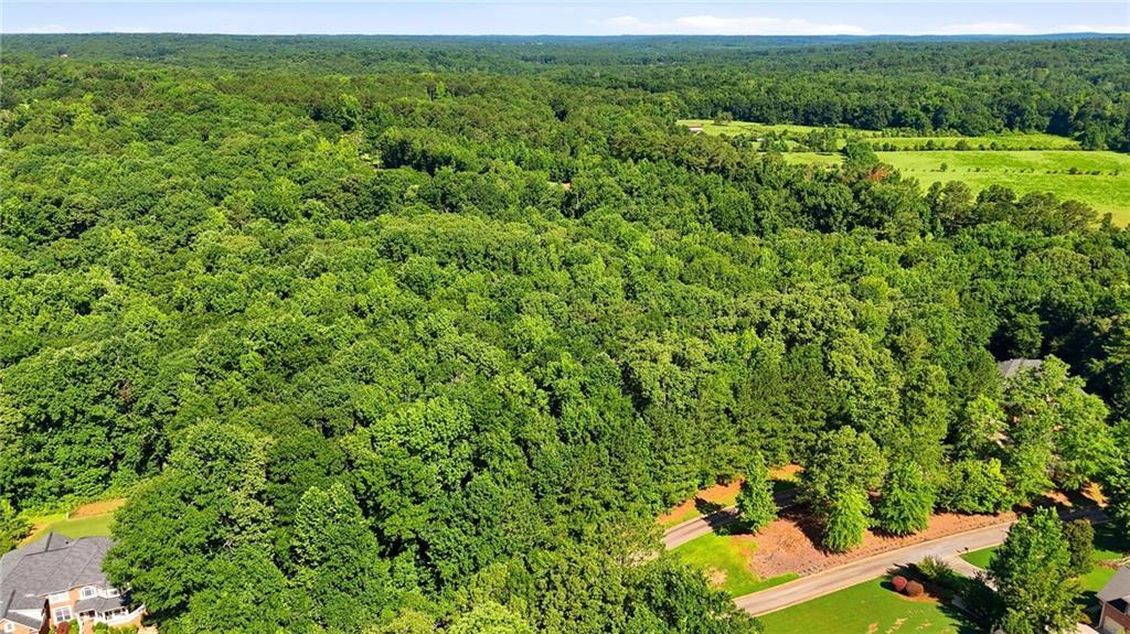 2057 Fontainbleau Dr., Conyers, GA 30094