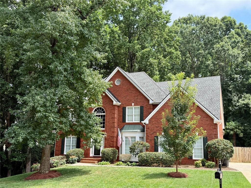 192 Brook Ln., Roswell, GA 30075