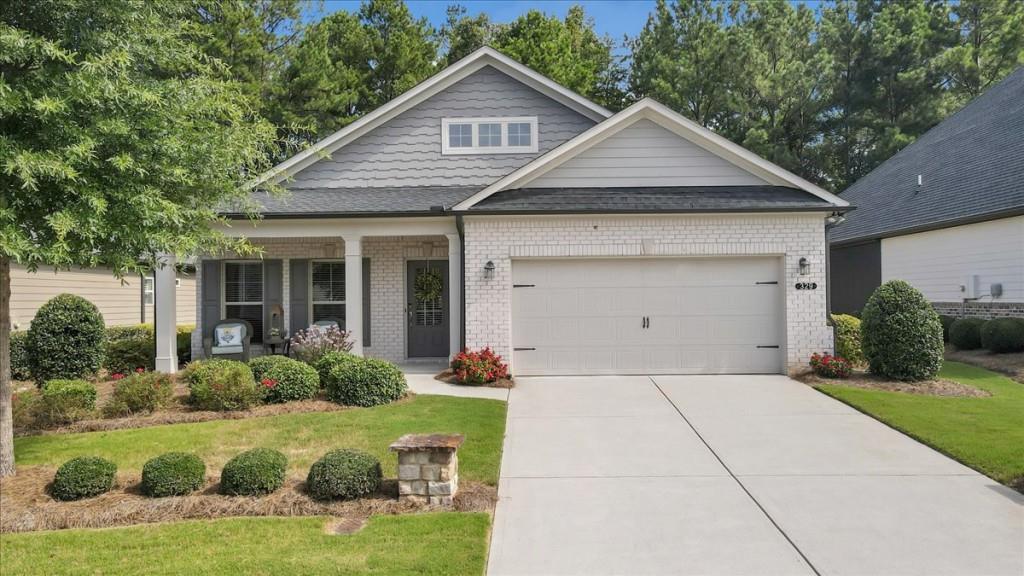 329 Ellington Dr., Canton, GA 30115