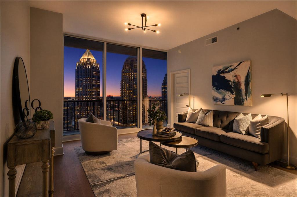 1080 Peachtree St. #3215, Atlanta, GA 30309