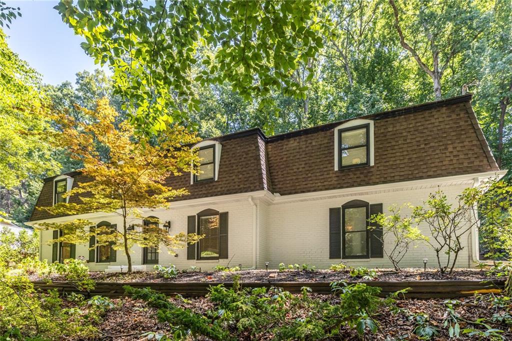 2483 Greenglade Rd., Atlanta, GA 30345