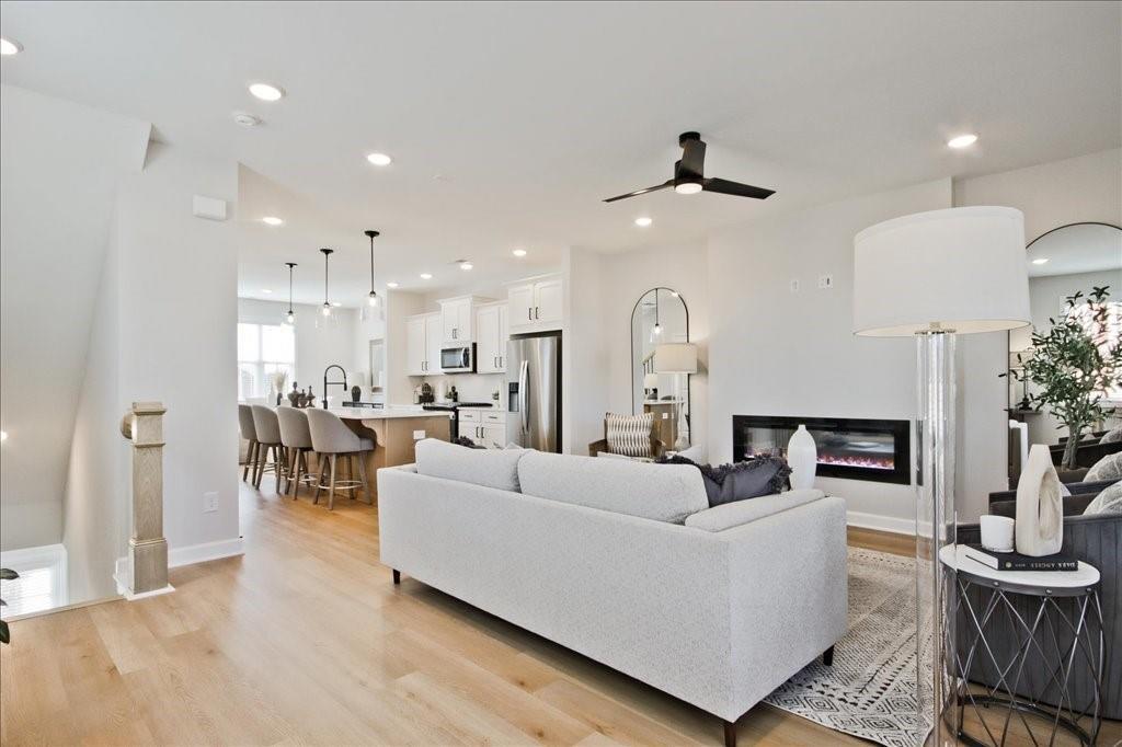 1967 Deco Dr., Kennesaw, GA 30144