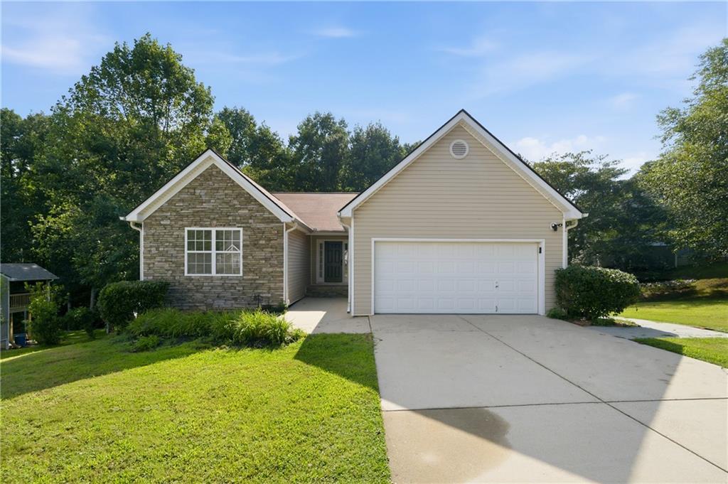 5012 Yellow Stone Dr., Flowery Branch, GA 30542