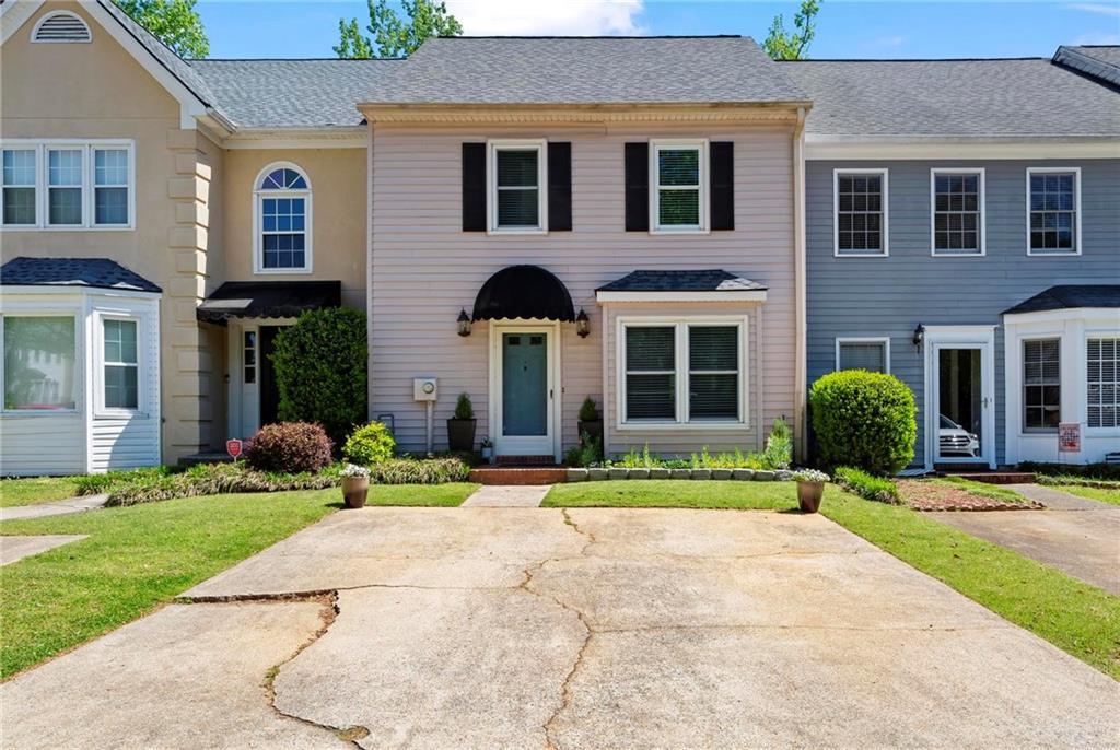 573 Salem Woods Dr., Marietta, GA 30067