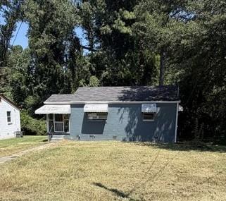 2557 Loghaven Dr., Atlanta, GA 30318