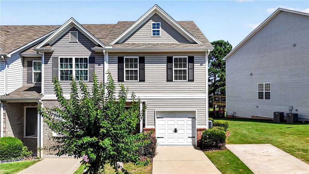 4688 Beacon Ridge Ln., Flowery Branch, GA 30542