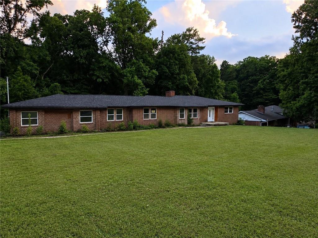 3042 Peek Rd., Atlanta, GA 30318