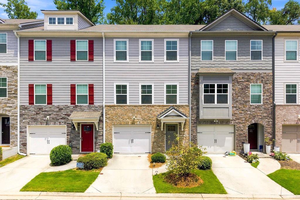 853 Society Cir., Atlanta, GA 30331