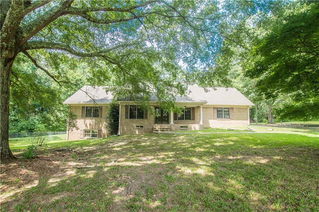2195 Temple Johnson Rd., Snellville, GA 30078