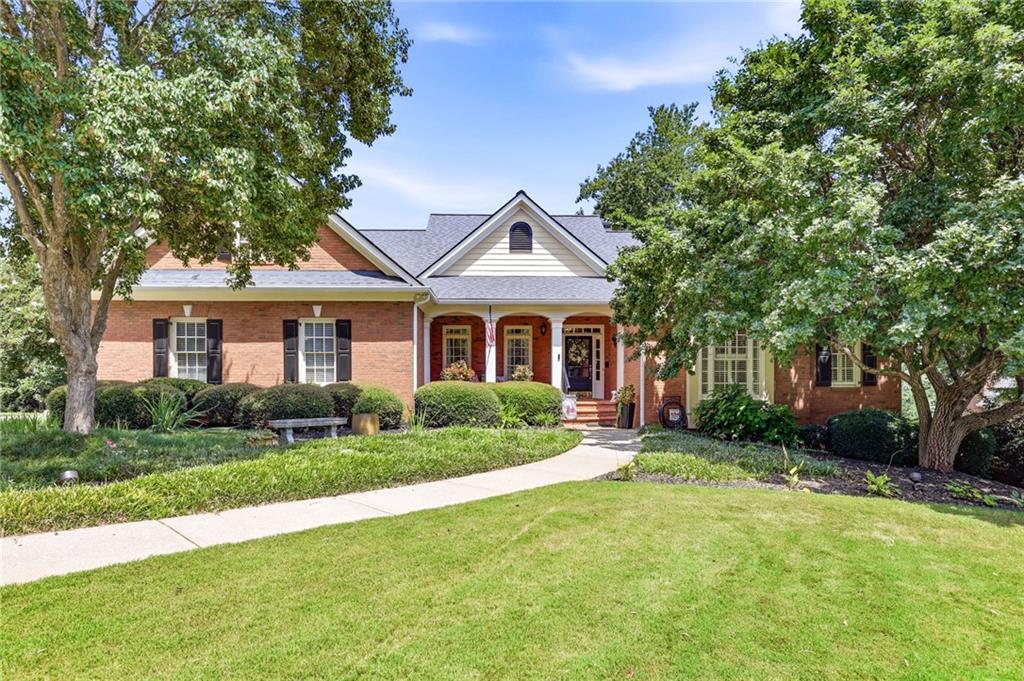 4611 Chartwell Chase Ct., Flowery Branch, GA 30542
