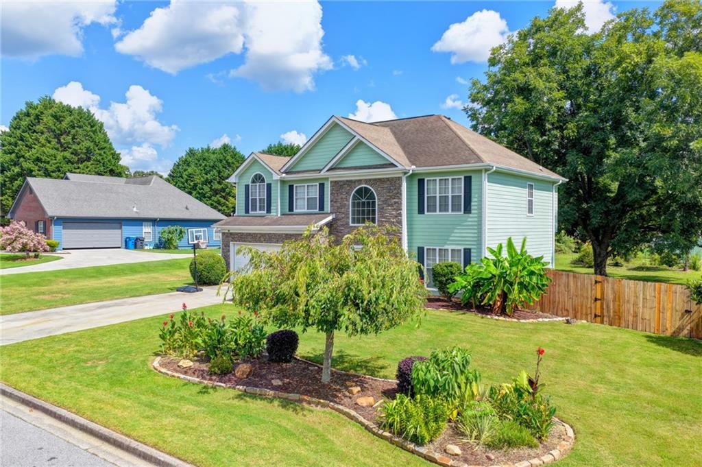 398 Beech Hollow Tr., Loganville, GA 30052