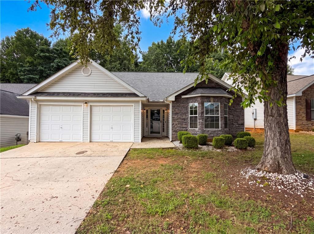 55 Lassiter Dr., Covington, GA 30016