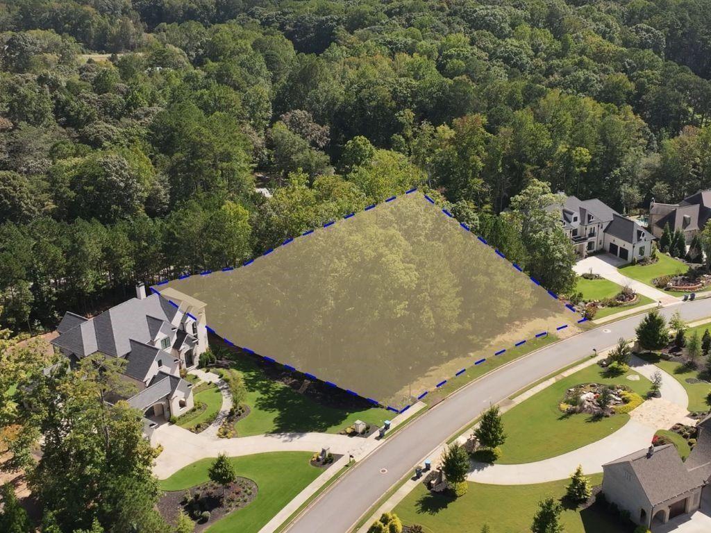 15995 Manor Club Dr., Alpharetta, GA 30004