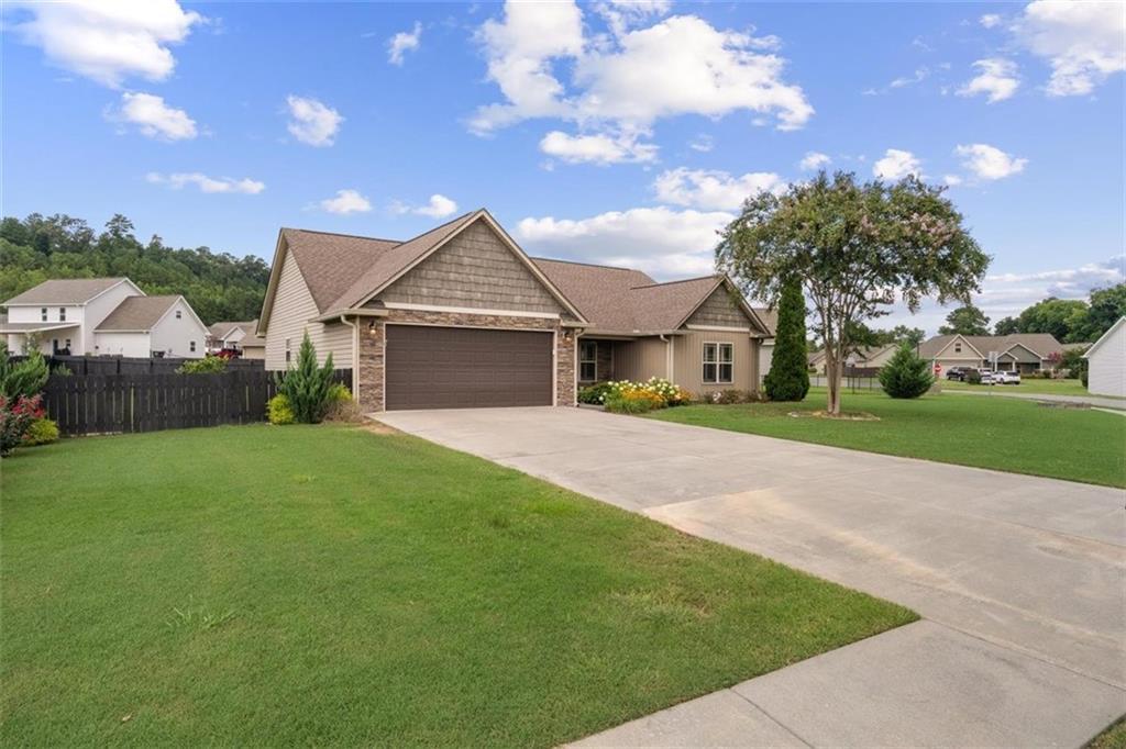 222 Gilmore Cir., Calhoun, GA 30701